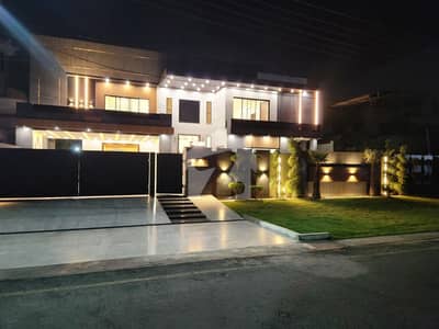 1 kanal Ultra Modern style Double Highted Lobby double storey double unit house available for sale in VALANCIA TOWN LAHORE by fast property services Lahore