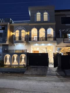 5 Marla Double Story House with 5 Master Bed Rooms for Sale