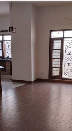 Well Maintained Beautiful Build Bungalow For Rent