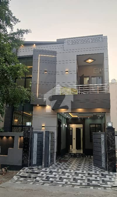 5marla brand new modern house for sale good location