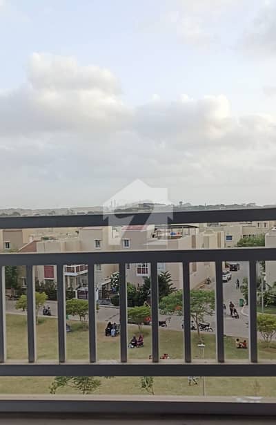 BRAND NEW LUXURIOUS FLAT