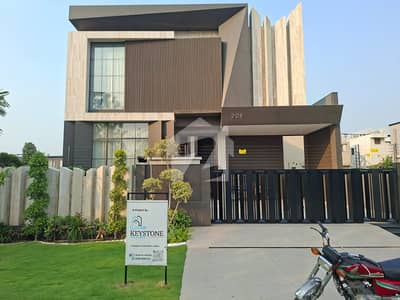 ڈی ایچ اے فیز 6 ڈیفنس (ڈی ایچ اے),لاہور میں 5 کمروں کا 1 کنال مکان 19.75 کروڑ میں برائے فروخت۔