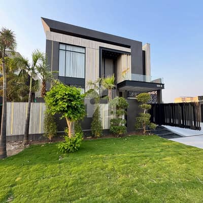 KANAL FULL FURNISEH EYE CATCHING SUPERB LUXURY BUNGALOW FOR SALE KANAL FULL FURNISEH EYE CATCHING SUPERB LUXURY BUNGALOW FOR SALE
