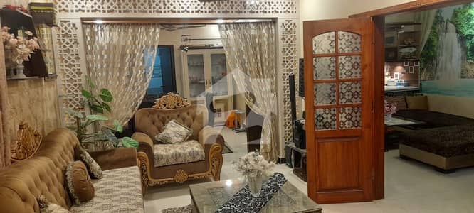 گلشنِ اقبال - بلاک 6 گلشنِ اقبال,گلشنِ اقبال ٹاؤن,کراچی میں 6 کمروں کا 16 مرلہ مکان 10.0 کروڑ میں برائے فروخت۔