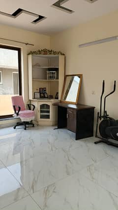 (Original Picture)1 Kanal Upper Portion For Rent In D. H. A Rahbar