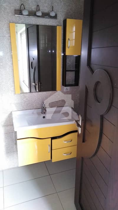 (original picture)1 kinal upper portion for rent in Valencia