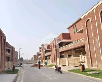 عسکری 3 ڈی ایچ اے ڈیفینس,ملتان میں 3 کمروں کا 7 مرلہ مکان 2.1 کروڑ میں برائے فروخت۔