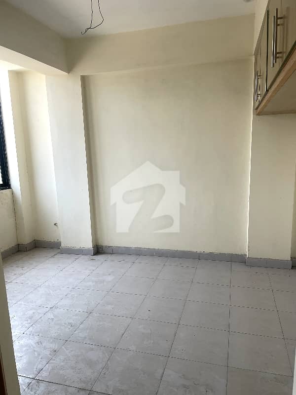 ای ۔ 18 اسلام آباد میں 2 کمروں کا 3 مرلہ فلیٹ 37.0 لاکھ میں برائے فروخت۔ ای ۔ 18 اسلام آباد میں 2 کمروں کا 3 مرلہ فلیٹ 37.0 لاکھ میں برائے فروخت۔