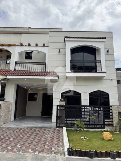 Brand new 5 Marla 26x50 house for sale in park view city H block