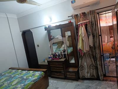 3 BED DD FLAT AVAILABLE FOR RENT IDEAL LOCATION