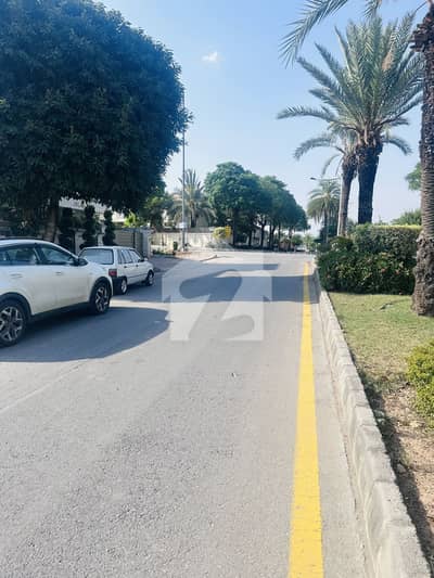 بحریہ ٹاؤن فیز 2 بحریہ ٹاؤن راولپنڈی,راولپنڈی میں 1 کنال رہائشی پلاٹ 7.0 کروڑ میں برائے فروخت۔
