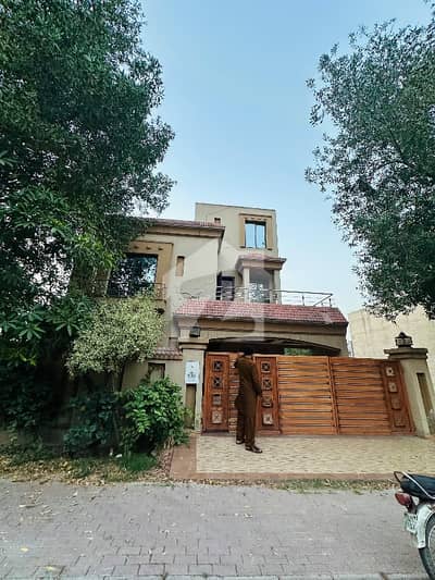 A TEN MARLA SPANISH HOUSE FOR SALE IN JASMINE BLOCK BAHRIA TOWN LAHORE