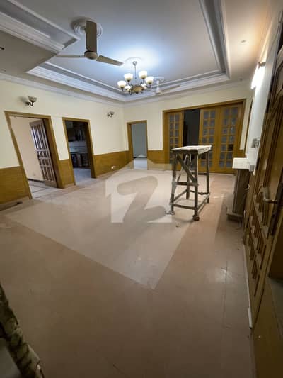 BEAUTIFUL LOCATION HOUSE FOR RENT BEAUTIFUL LOCATION HOUSE FOR RENT