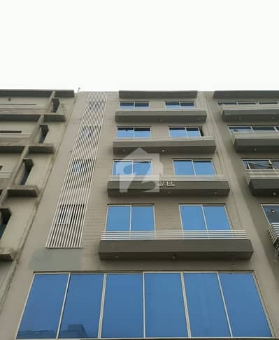 ONLY 2 TWO YEARS USED FIVE MARLA SEVEN STORY PLAZA WITH HANDSOME RENTAL INCOM AVAILABLE FOR SALE AT TOP LOCATION OF SECTER D, SORAHI CHOWK BAHRIA TOWN LAHORE