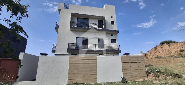 9 Bedroom Brand New 16 Marla House