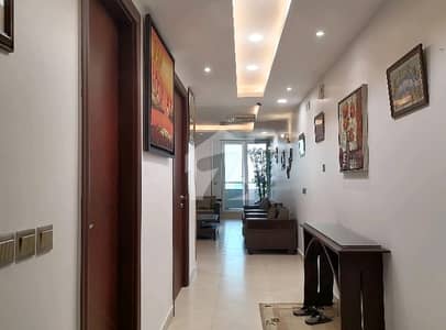 Good 1118 Square Feet Flat For sale In Goldcrest Mall & Residency