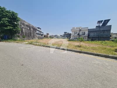 بحریہ ٹاؤن فیز 8 ۔ سیکٹر ایف - 2 بحریہ ٹاؤن فیز 8,بحریہ ٹاؤن راولپنڈی,راولپنڈی میں 10 مرلہ رہائشی پلاٹ 97.0 لاکھ میں برائے فروخت۔