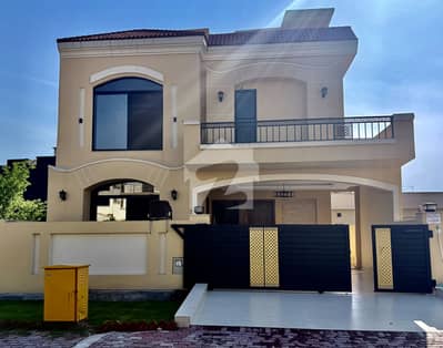 Brand new 10 marla designer house available for sale dead end street