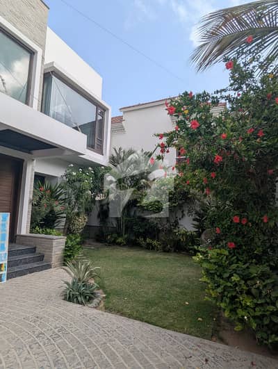ڈی ایچ اے فیز 7 ڈی ایچ اے ڈیفینس,کراچی میں 6 کمروں کا 1 کنال مکان 4.99 لاکھ میں کرایہ پر دستیاب ہے۔