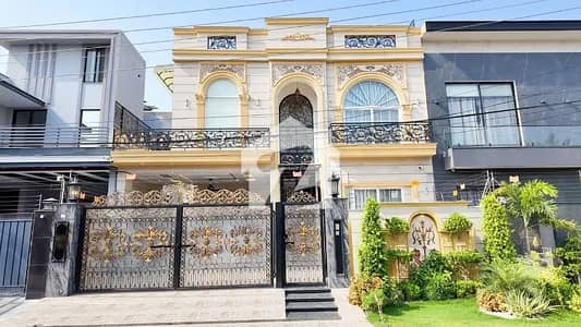ڈی ایچ اے فیز 1 ڈیفنس (ڈی ایچ اے),لاہور میں 5 کمروں کا 10 مرلہ مکان 7.99 کروڑ میں برائے فروخت۔