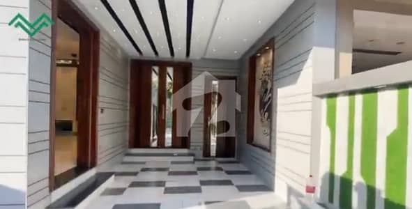 FIVE MARLA BRAND NEW MODERN HOUSE NEAR TO PARK AVAILABLE IN JINAH BLOCK BAHRIA TOWN LAHORE