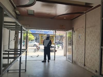 02 Marla shop available for rent Excellent location