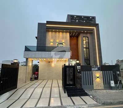 10 Marla ultra modern House available for Sale in Royal Palm city Gujranwala
