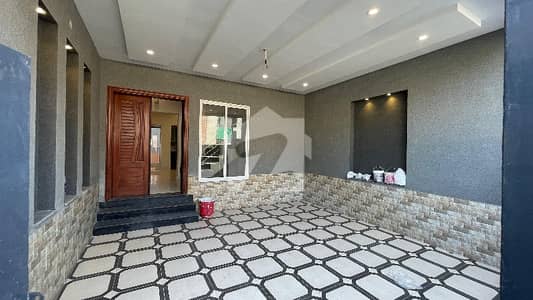 ایڈن آچرڈ فیصل آباد میں 3 کمروں کا 5 مرلہ مکان 2.2 کروڑ میں برائے فروخت۔