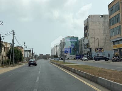 SPECIALIST In Peninsula Commercial 100 Yards PLOT Available On 60 Feet Wide Road PARKING Facing