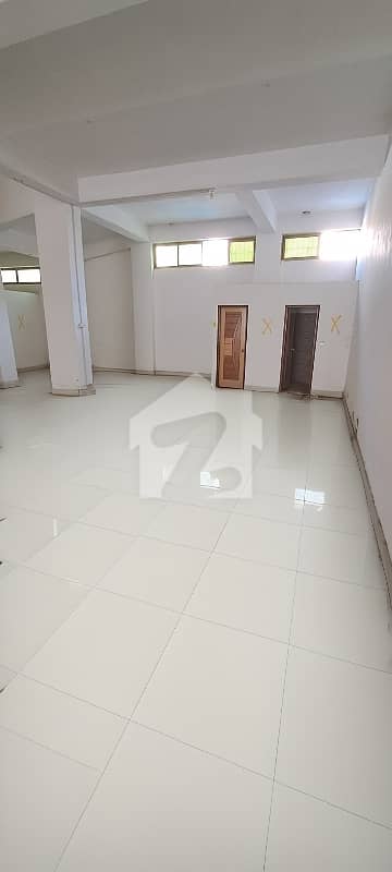 20000 Sqft OFFICE SPACE AVAILABLE FOR RENT AT CLIFTON BLOCK 5