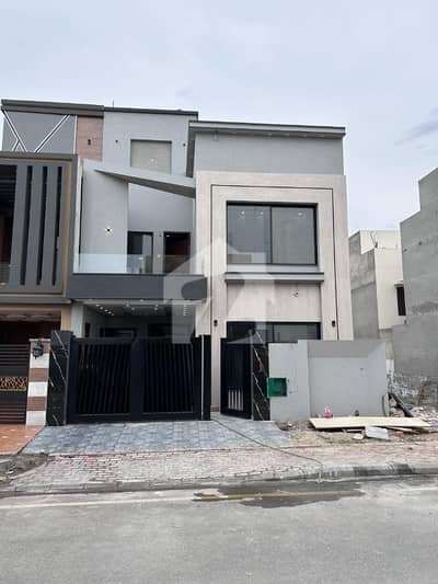 5 Marla Residential House For Sale In Rafi Block , Nearby Commercial Market, School, Mosuqe and Health Care Canter