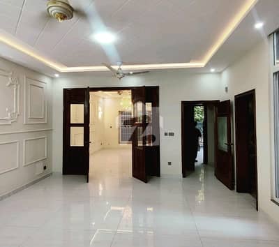 Your Search Ends Right Here With The Beautiful House In F-6/3 At Affordable Price Of Pkr Rs. 400000000