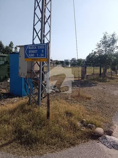 سی بی آر ٹاؤن فیز 1 ۔ ایگزیکٹو بلاک سی بی آر ٹاؤن فیز 1,سی بی آر ٹاؤن,اسلام آباد میں 5 مرلہ رہائشی پلاٹ 65.0 لاکھ میں برائے فروخت۔