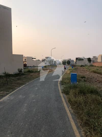 اٹامک انرجی سوسائٹی ۔ پی اے ای سی لاہور میں 1 کنال رہائشی پلاٹ 1.95 کروڑ میں برائے فروخت۔