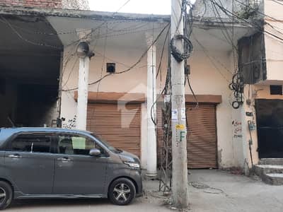 پنڈی بائی پاس گوجرانوالہ میں 3 مرلہ Studio دکان 1.69 کروڑ میں برائے فروخت۔