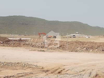 مارگلہ انکلیو اسلام آباد میں 1 کنال رہائشی پلاٹ 8.65 کروڑ میں برائے فروخت۔