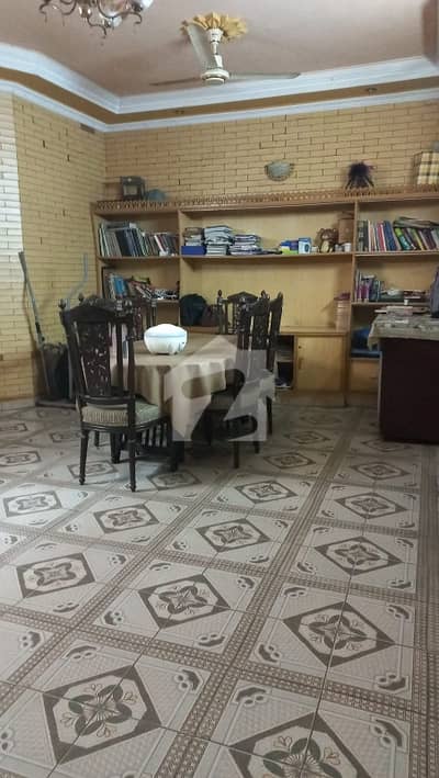 10 Marla House in K2 Block with Five Bedrooms