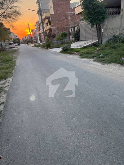 PRIME LOCATED FACING PARK PLOT FOR SALE PRIME LOCATED FACING PARK PLOT FOR SALE