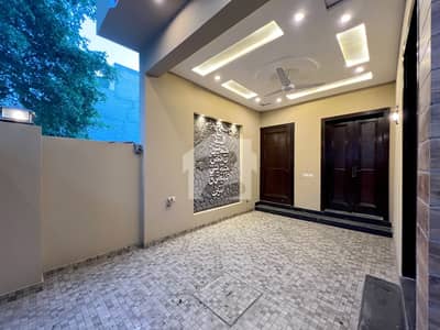 5 Marla House For Sale In Lake City