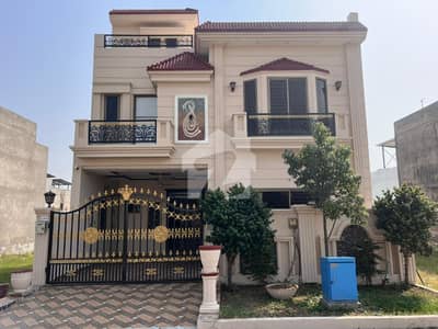 سٹی ہاؤسنگ اوورسیز - بلاک جی سٹی ہاؤسنگ اوورسیز,سٹی ہاؤسنگ سکیم,جہلم میں 4 کمروں کا 7 مرلہ مکان 2.5 کروڑ میں برائے فروخت۔ سٹی ہاؤسنگ اوورسیز - بلاک جی سٹی ہاؤسنگ اوورسیز,سٹی ہاؤسنگ سکیم,جہلم میں 4 کمروں کا 7 مرلہ مکان 2.5 کروڑ میں برائے فروخت۔