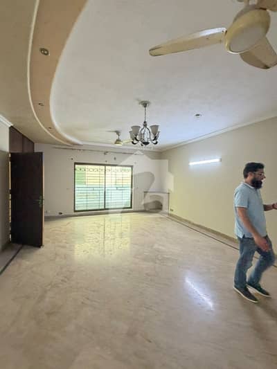 UET HOUSING SOCIETY 1 KANAL UPPER PORTION AVAILABLE FOR RENT