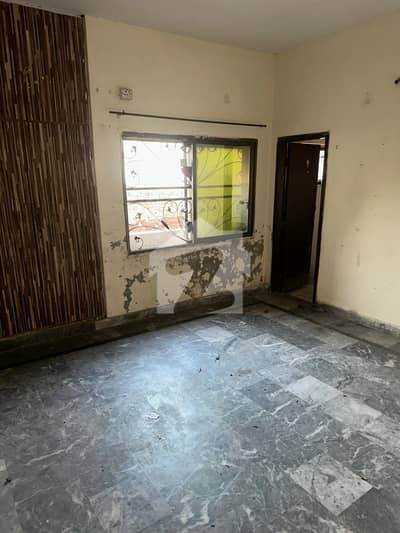 10 marla Upper Portion 3 Bed Bath Tv Lounge For Rent