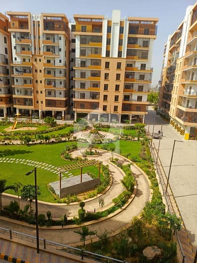 Luxurious 4-Bed DD Leased Apartment with Large Lounge & Servant Quarter Jinnah Avenue