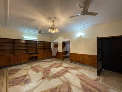 I-8 Full House Available For Rent Best Location For Family