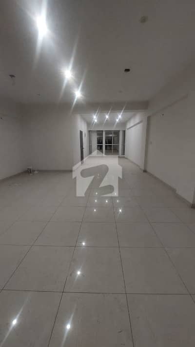 1000 Square Feet Spacious Office Available In Zulfiqar Commercial Area For rent
