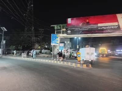 غازی روڈ کینٹ,لاہور میں 10 مرلہ کمرشل پلاٹ 6.75 کروڑ میں برائے فروخت۔