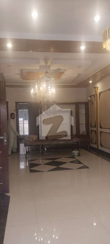 8 Marla House non furnished for Rent in Umer Block Bahria Town Lahore