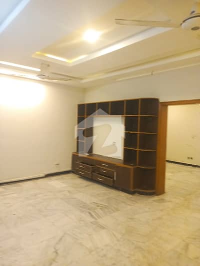 ای ۔ 11 اسلام آباد میں 2 کمروں کا 10 مرلہ زیریں پورشن 80.0 ہزار میں کرایہ پر دستیاب ہے۔