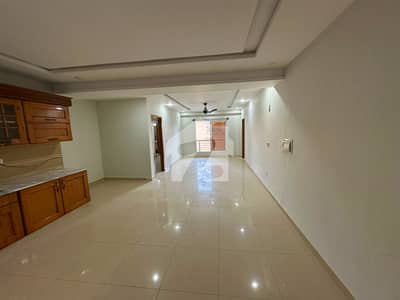 3 bedrooms Unfurnished Appartment Available For Rent In E11 4
