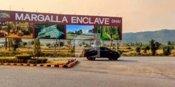 مارگلہ انکلیو مارگلہ ایونیو,اسلام آباد میں 10 مرلہ رہائشی پلاٹ 3.5 کروڑ میں برائے فروخت۔